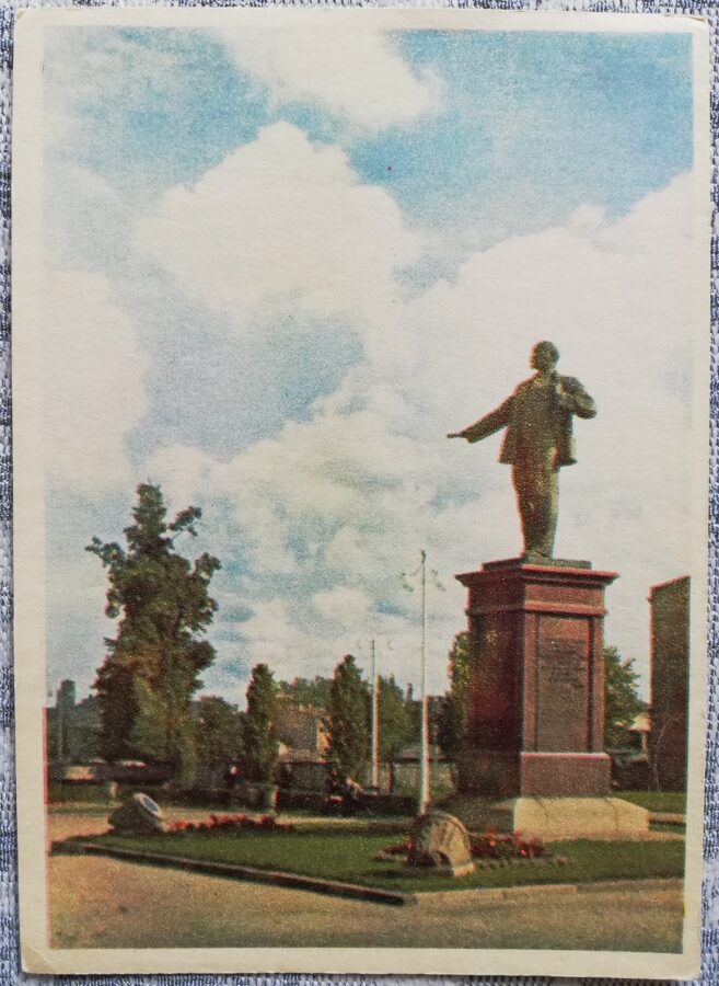 Pastkarte 1955. gada Ļeņina piemineklis Igaunija, Tallina 10,5x14 cm