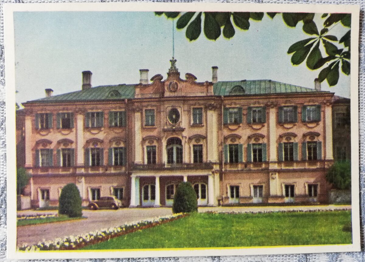 Pastkarte 1955. gada Valsts mākslas muzeja Kadriorgā Igaunija, Tallina 14x10,5 cm
