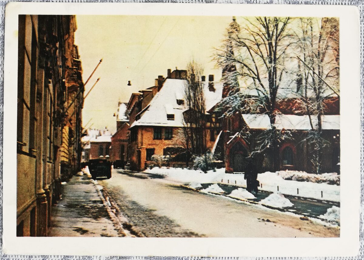 Rīga 1957 Komjaunatnes iela (tagad Jēkaba iela) 15x10,5 cm pastkarte Latvija      