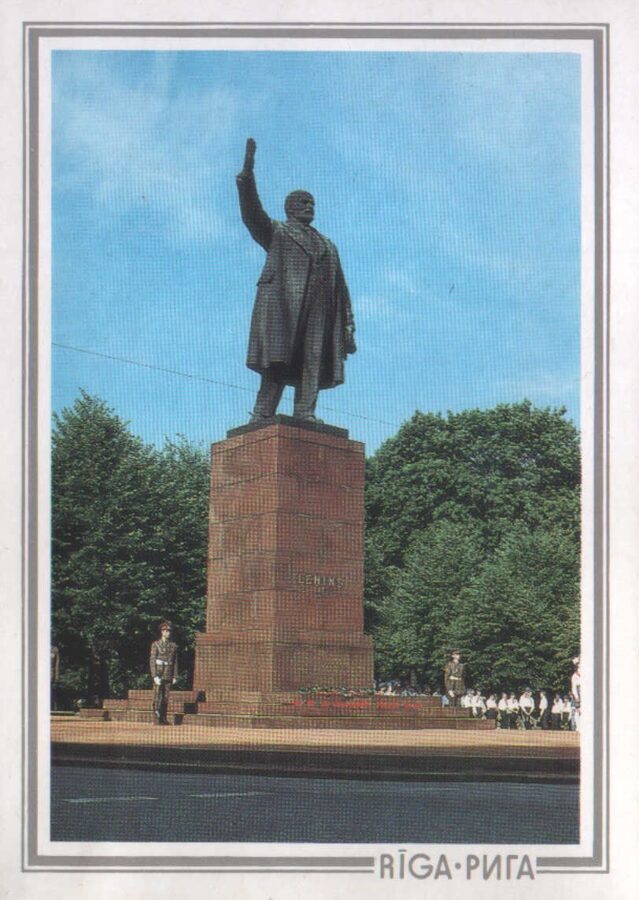 Latvija Rīga 1989 Piemineklis V. I. Leninam 10,5x15 cm pastkarte