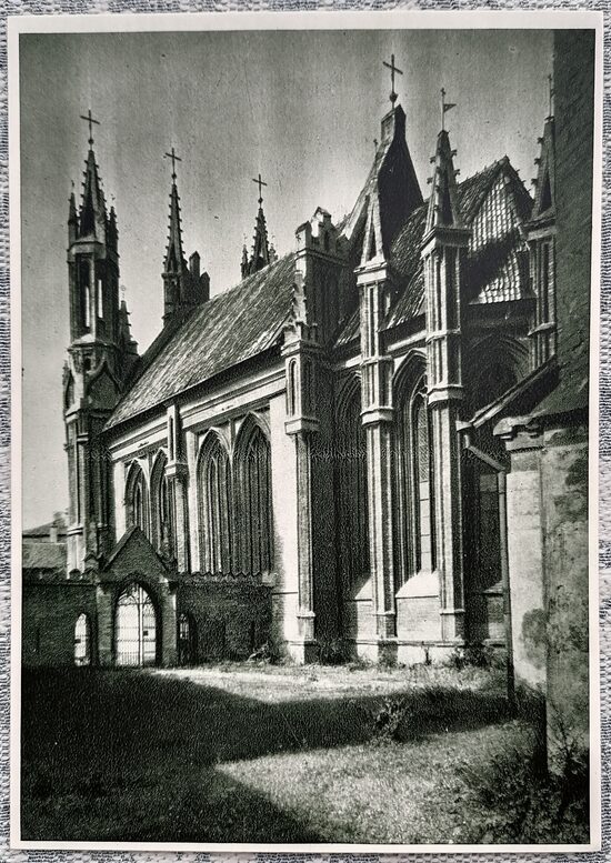 Viļņa Sv. Annas baznīca 16. gadsimts 1957 Lietuvas arhitektūras pieminekļi 10,5 x 15 cm Lietuvas pastkarte    