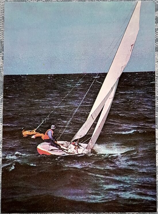 Divķīļu jahta 1978 Starptautiskā Tempest klase 10,5 x 15 cm  