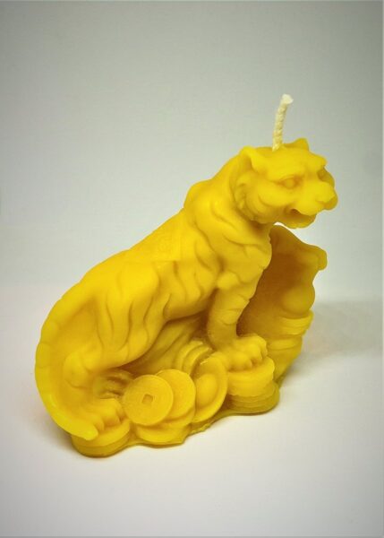 New Year's candle made of beeswax "Year of the Tiger" 8 cm. 