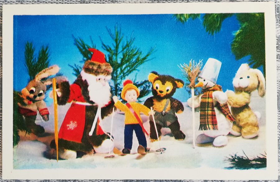 "Happy New Year!" 1979 New Year card USSR 14x9 cm Puppet Santa Claus and a boy on skis  