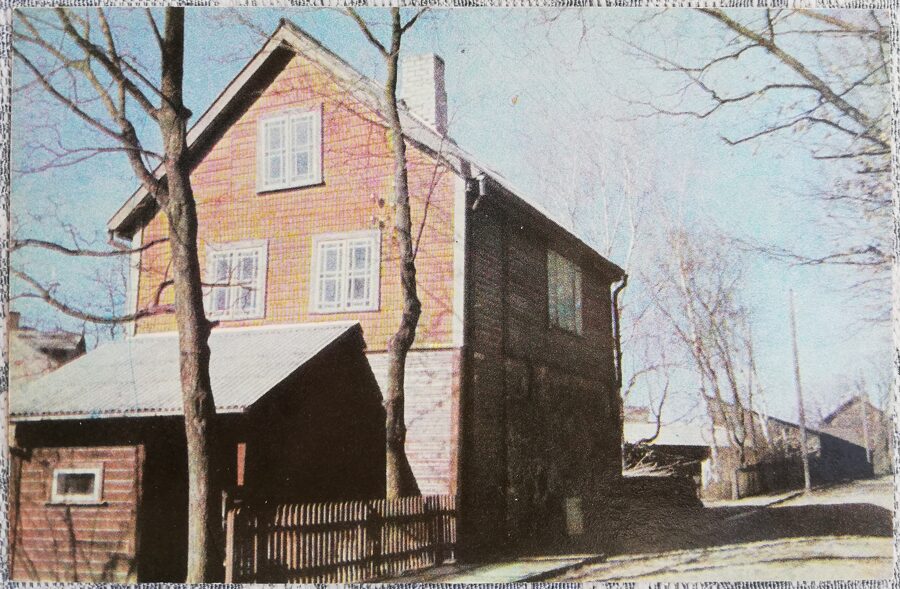 Ruiena 1975 Workshop of painter Adam Alksnis 14x9 cm Latvian postcard  