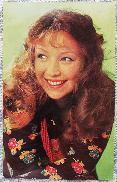 Olga Ostroumova 1982 actress photo films 9x14 cm USSR postcard  