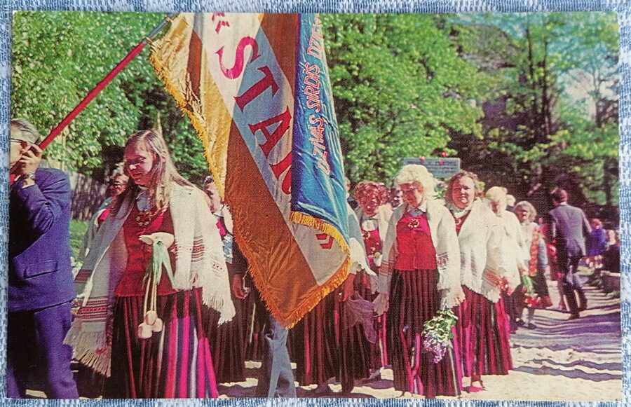 Rīgas novada Dziesmu svētki Siguldā 1973 Dziesmu un deju svētki 14x9 cm pastkarte Latvija  